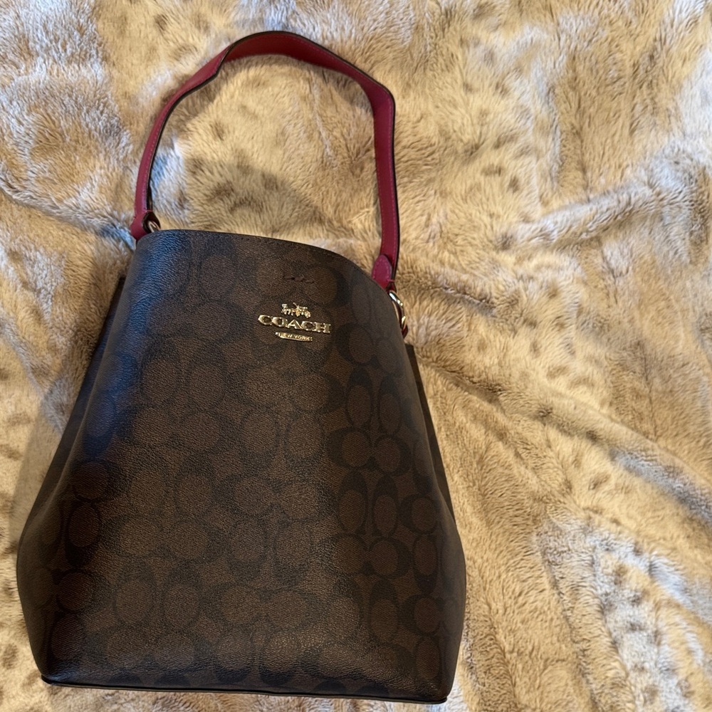 Coach Signature Brown and Red Shoulder Bag